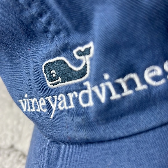 🎯NWOT Vineyard Vines Whale Logo Baseball Cap Hat Blue - Picture 2 of 7